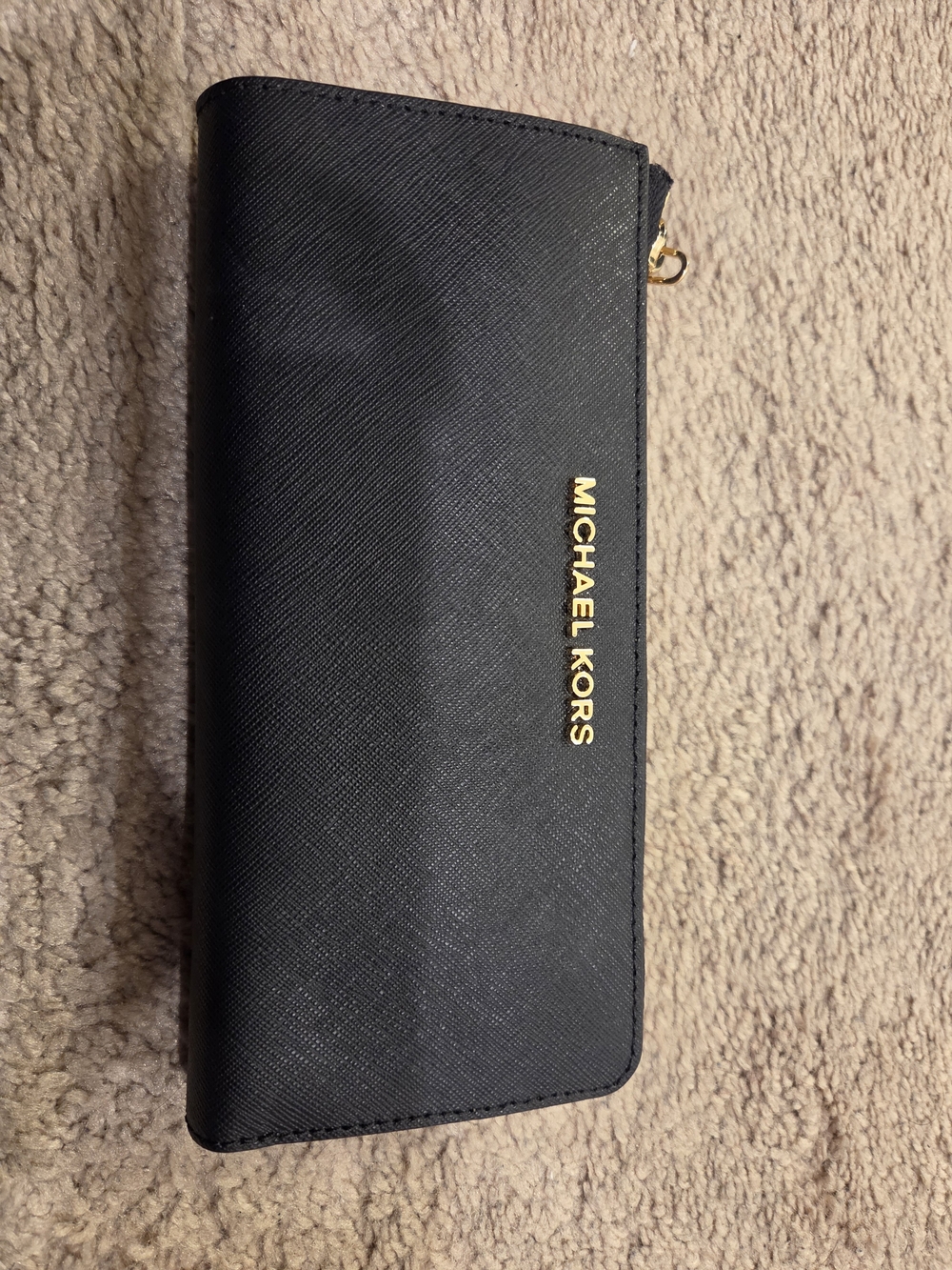 Michael Kors Jet Set Travel Zip Wallet